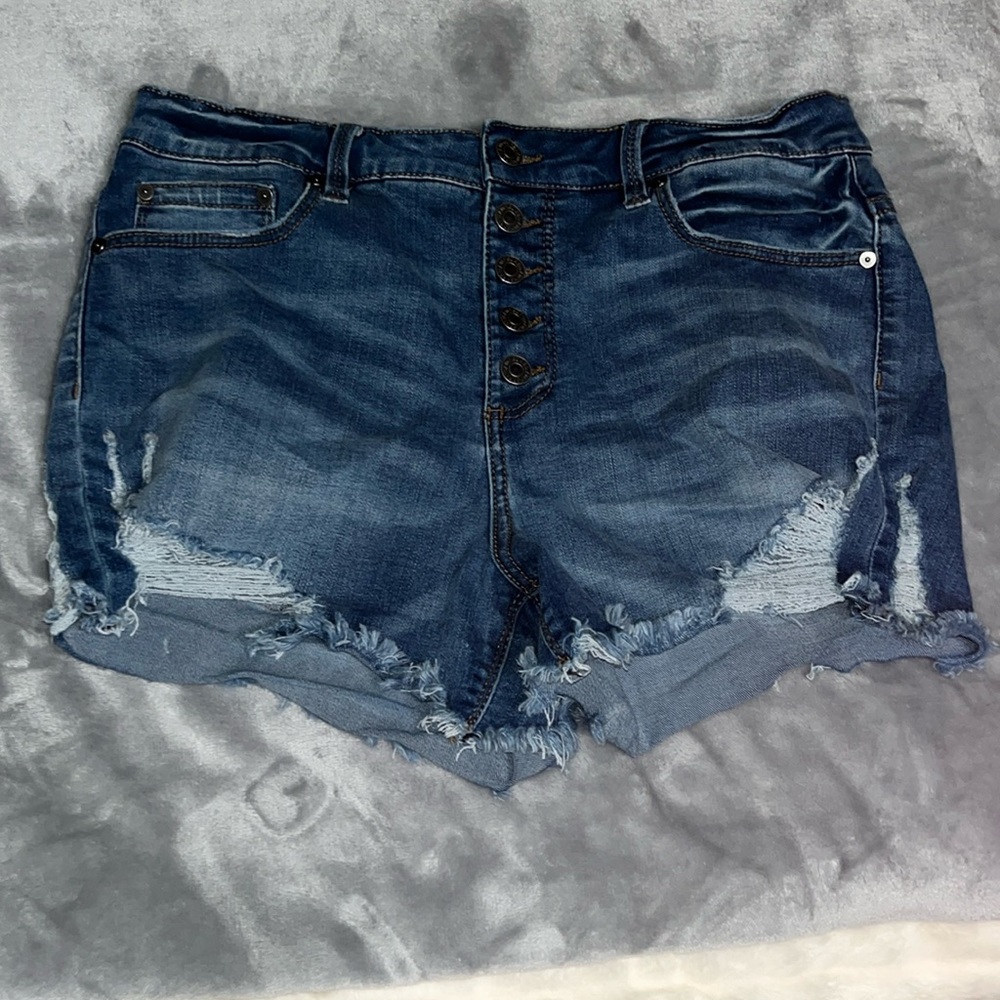 High rise Stretchy jean shorts